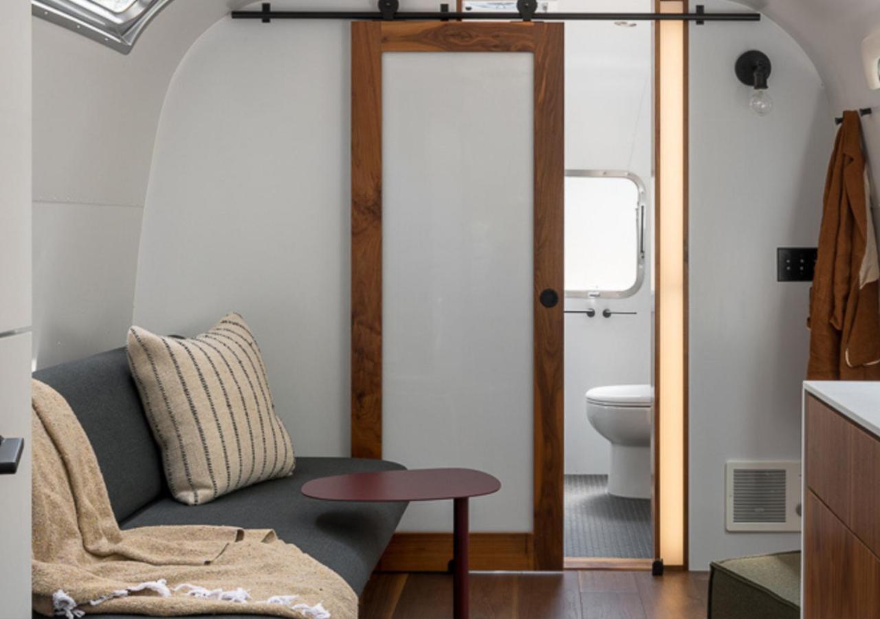 Отель Autocamp Cape Cod Фолмут Экстерьер фото